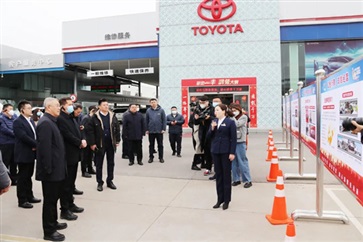 全省“放（fàng）心消費在山東”深化（huà）提（tí）升十大行動（dòng）工作現場會與會領導到菠萝视频集團觀摩