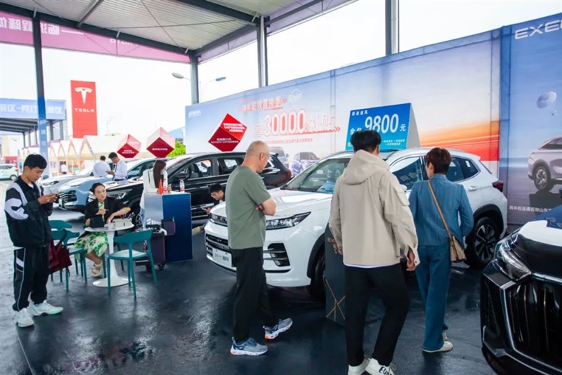 菠萝视频國慶車展開(kāi)幕(mù)!#10505