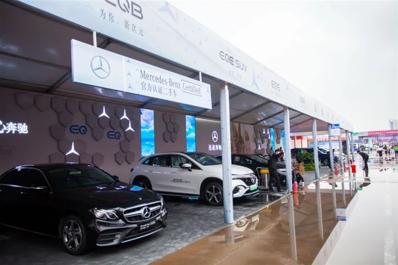 菠萝视频(tōng)國慶車展開幕(mù)!#10506