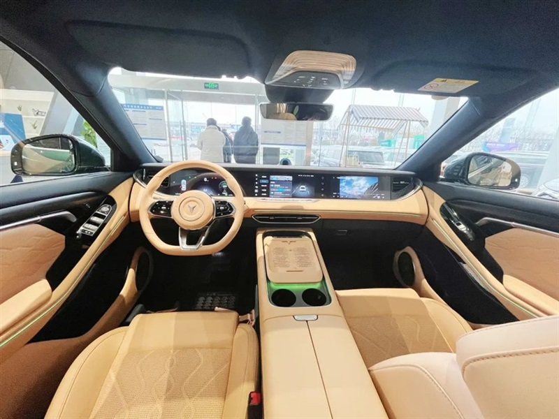 【菠萝视频新能源探店第13期】高端智慧新(xīn)能源:嵐圖汽車#10894