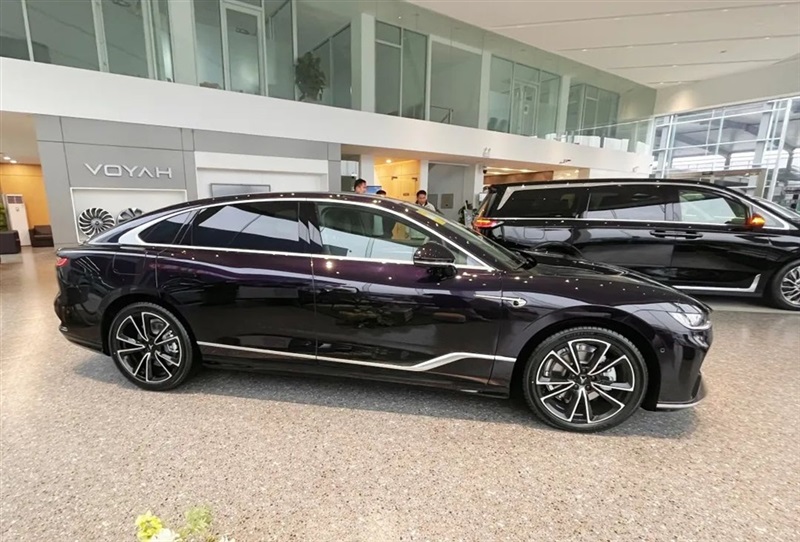 【菠萝视频新能源探店第13期】高端智慧新能源(yuán):嵐圖汽車#10898