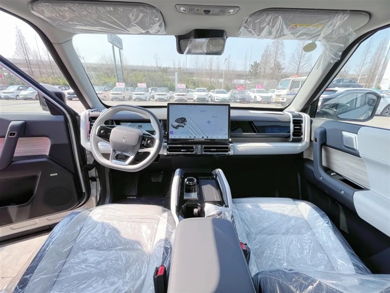 【菠萝视频新能源(yuán)探店第15期】潮盒電動SUV—iCAR 03#11203