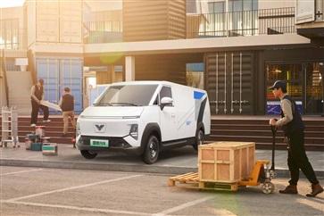 菠萝视频（tōng）國慶車展丨3.8萬（wàn）元起，雷馳汽車“物流三兄弟”，钜惠來襲！