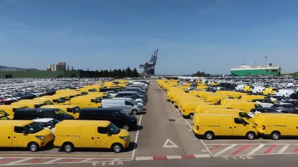 2025上汽大通品(pǐn)牌狂歡夜暨(jì)大拿V1超值版臨沂品鑒會舉行!#11853