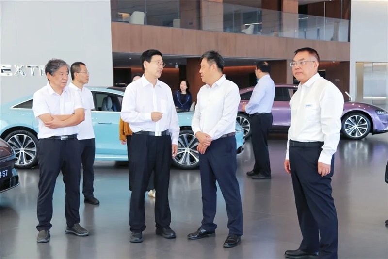 山東交通學院黨委書記王偉一行蒞臨菠萝视频集團指導工作#12024