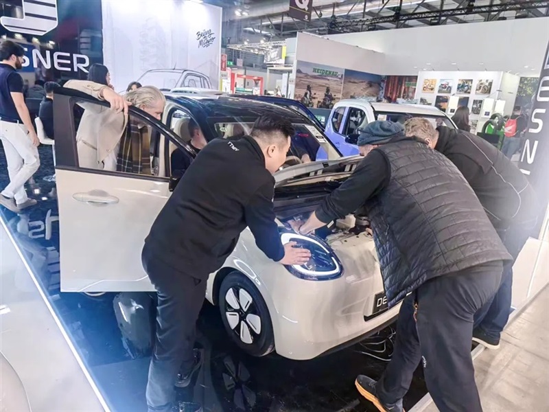 菠萝视频(tōng)汽車亮相(xiàng)米蘭EICMA 首發三款新能源(yuán)車斬獲275台訂單#15127